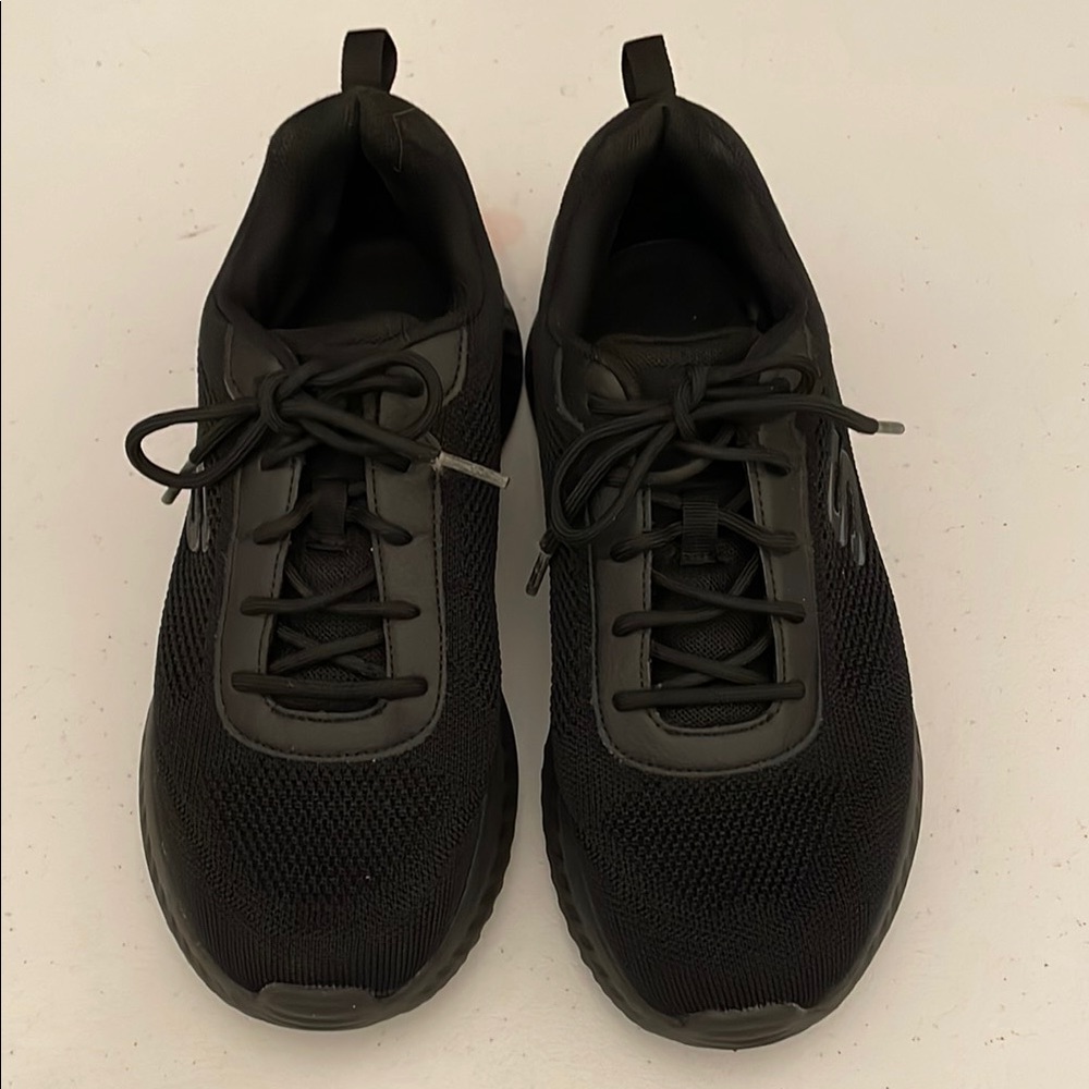 Skechers Black Athletic Shoes Breathable Mesh Design